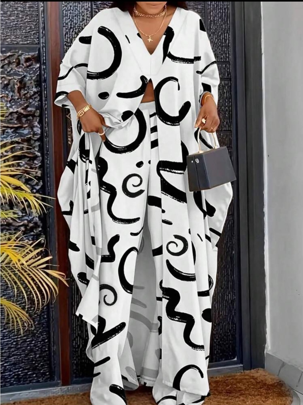 Women’s White Abstract Print Wide-Leg Pants Jumpsuit Set worn once